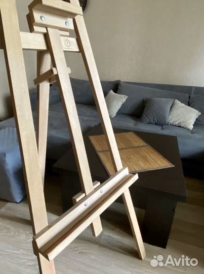 Мольберт художественный