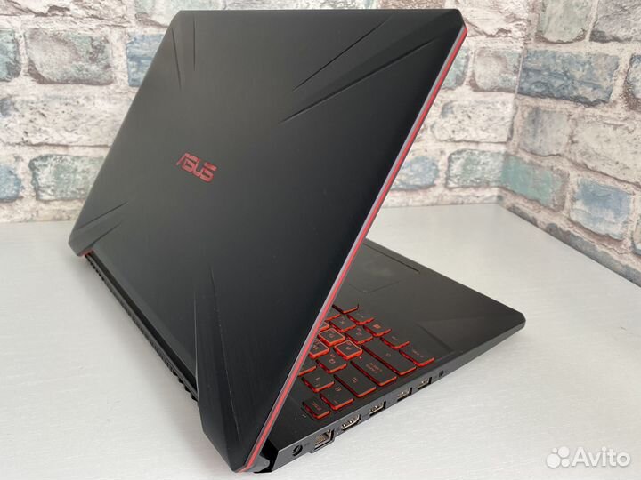 Игровой ноутбук Asus TUF 15.6 Ryzen 5 3550H \ RX56