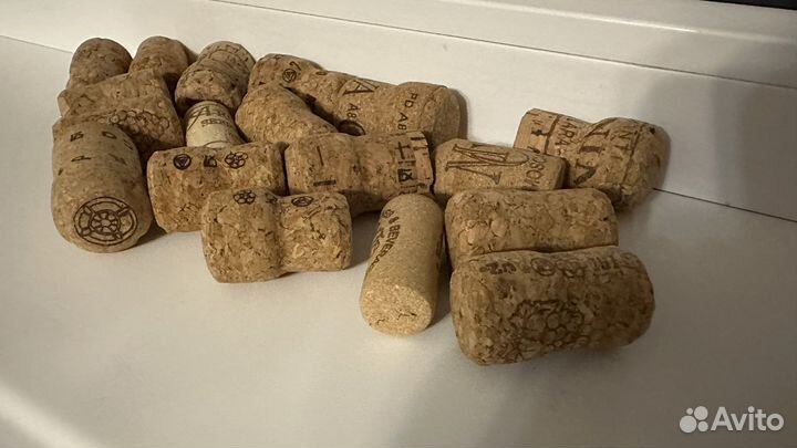 Пробки от вина и шампанского