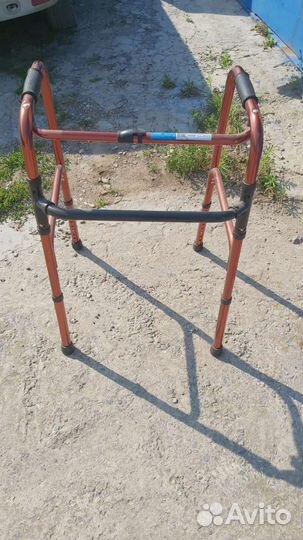 Ходунки для взрослых