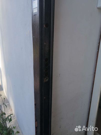 Дверь входная металлическая