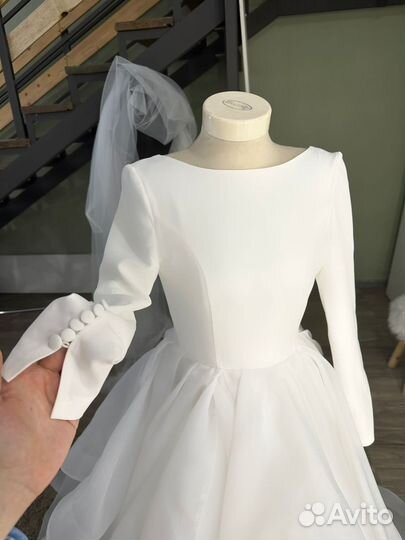 Свадебное платье