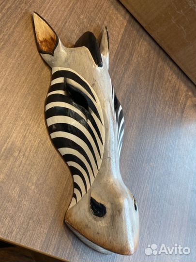 Маска декоративная настенная из дерева Зебра