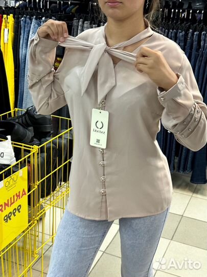 Блузка с камнями на рукавах Турция