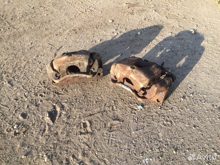 Суппорта тормозные Toyota Solara 1998-2003г