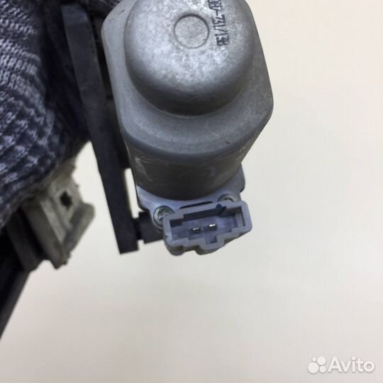 Стеклоподъемник электр. передний правый Volkswagen Polo MK5 2011-2020