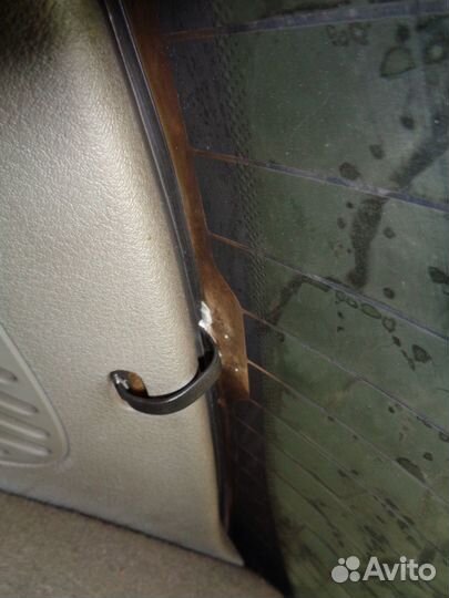 Стекло заднее Renault Symbol I рестайлинг (2002—20