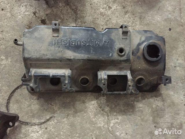 Крышка клапанная Mitsubishi Lancer 9