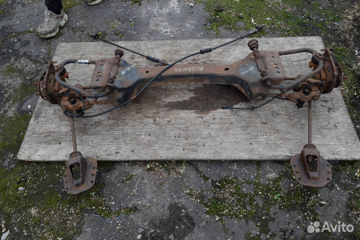 Балка задняя Chrysler Cirrus 1999 4695388