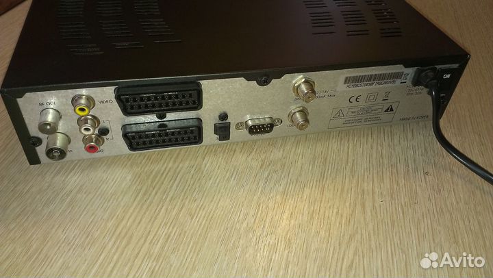 Спутниковый SD ресивер Lumax DV2400IRD