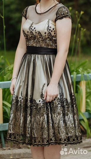 Продам платья