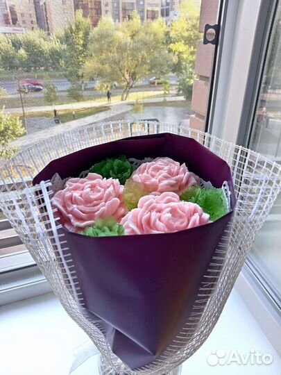 Сладкий букет из суфле 'пионы'