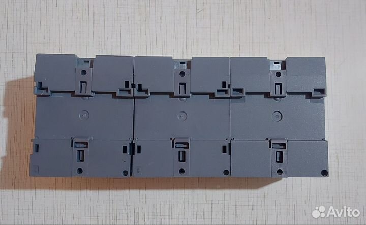 Контроллер Siemens logo 12/24 и 2 блока DM 16