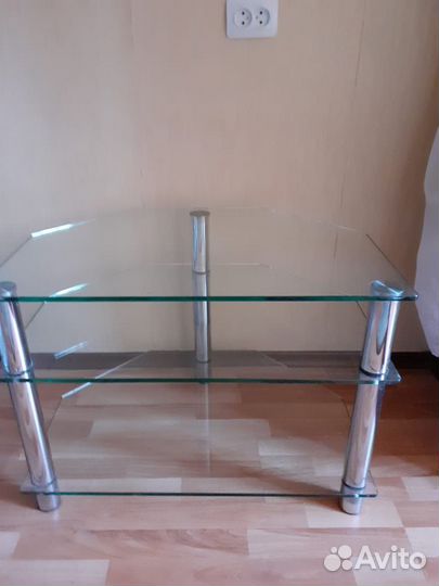 Стеклянный столик