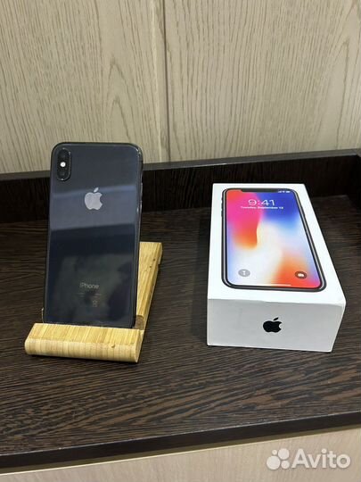 iPhone X, 256 ГБ