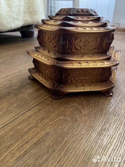 Шкатулка из дерева ручной работы