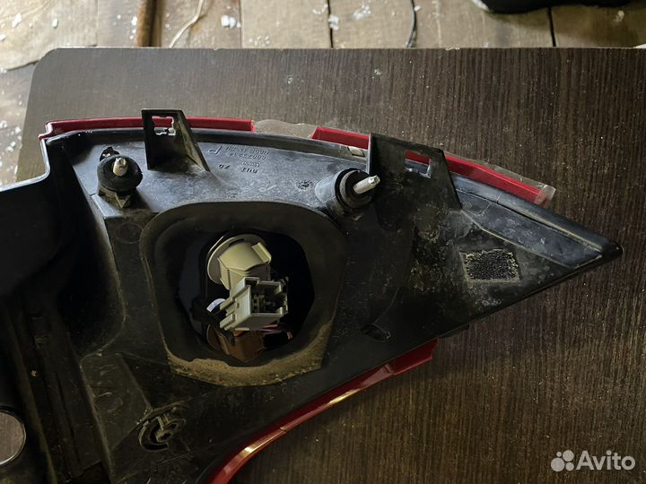 Фонарь задний volvo xc60 первое поколение