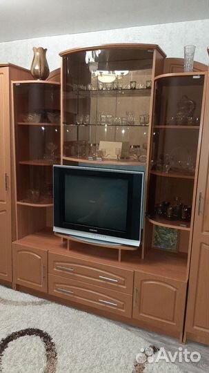 Стенка в гостиную б/у