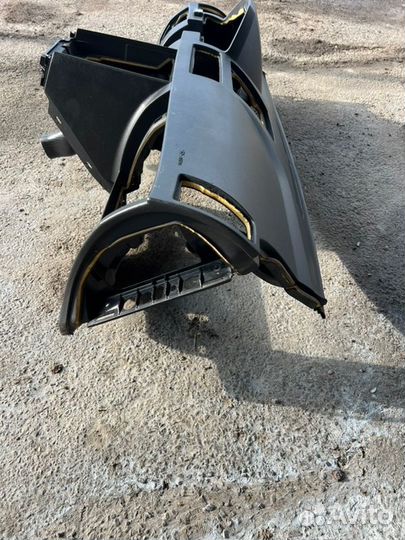 Торпедо Volvo Xc90 внедорожник 2.9 2004