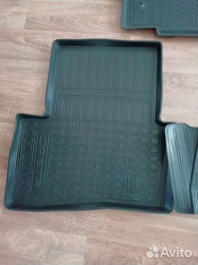 Автомобильные коврики резиновые