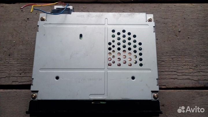 Японский радиоприёмник в автомобиль