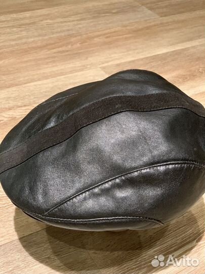 Мужская кожаная кепка