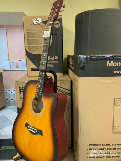 Акустическая гитара 41