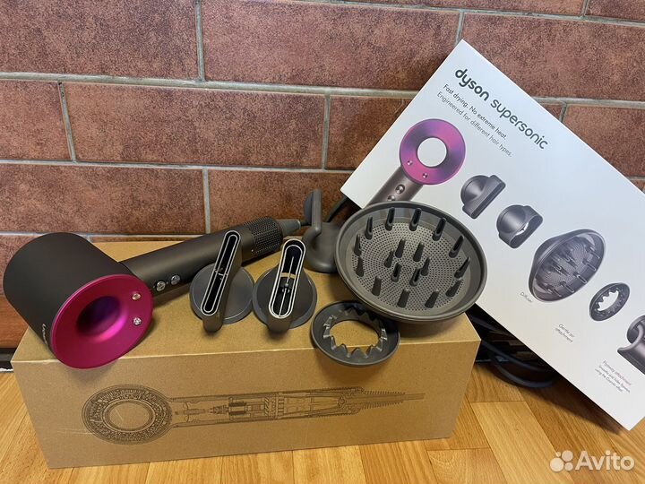 Фен dyson supersonic hd08