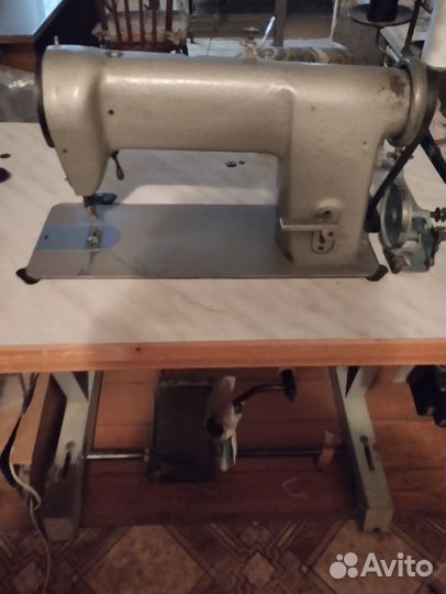 Производственная швейная машинка 97А класса