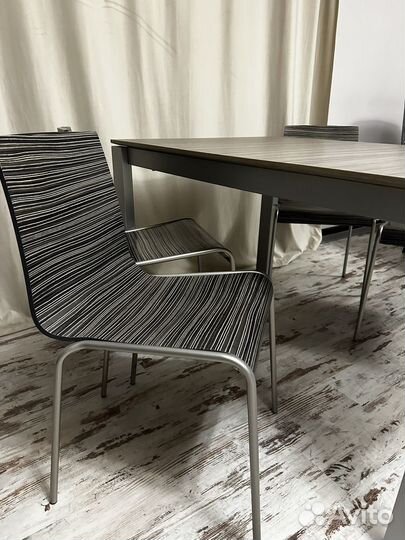 Стол и стулья Calligaris