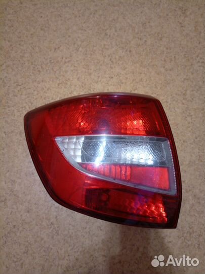 Задняя левая фара granta