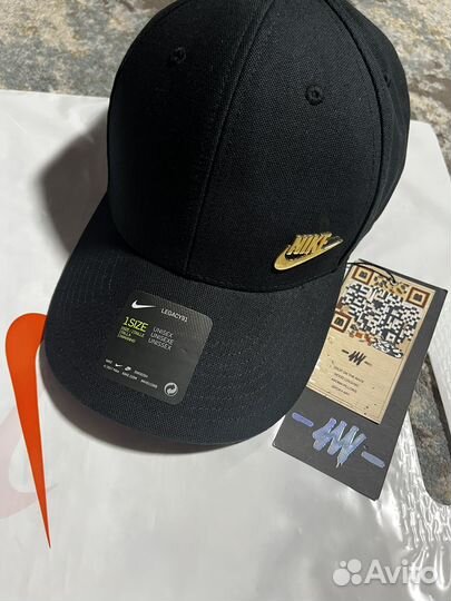 Кепка Nike Metal Logo Gold Cap Legacy 91 Black