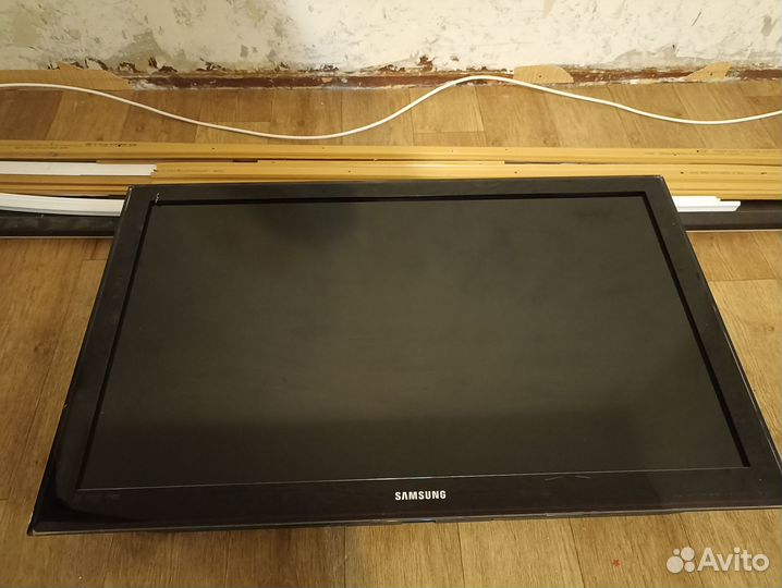 Samsung телевизор 40', модель: le40c550j1w