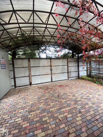 Дом 130 м² на участке 6 сот.