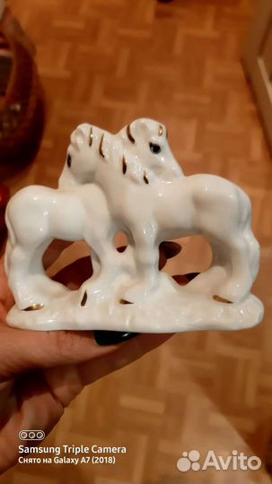 Керамическая статуэтка