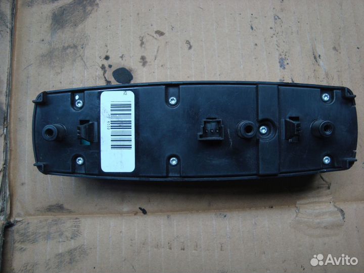 Блок управления стеклоподъемниками W251 A251830029