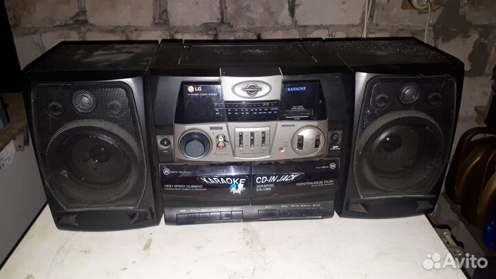 Кассетная магнитола шарп