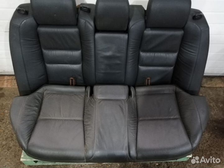 Диван задний для Honda Legend KB1