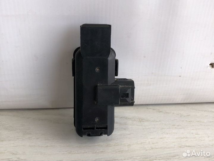 Toyota Rav4 Датчик дыма