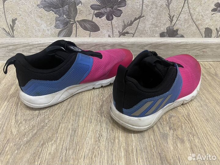 Кроссовки Adidas для девочки 35