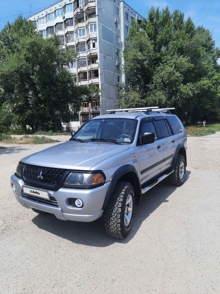 Mitsubishi Montero Sport: фото владельца