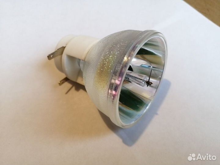 5J.J0W05.001 Лампа для проектора Benq