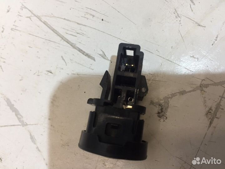 Кнопка trip reset (Subaru Outback)