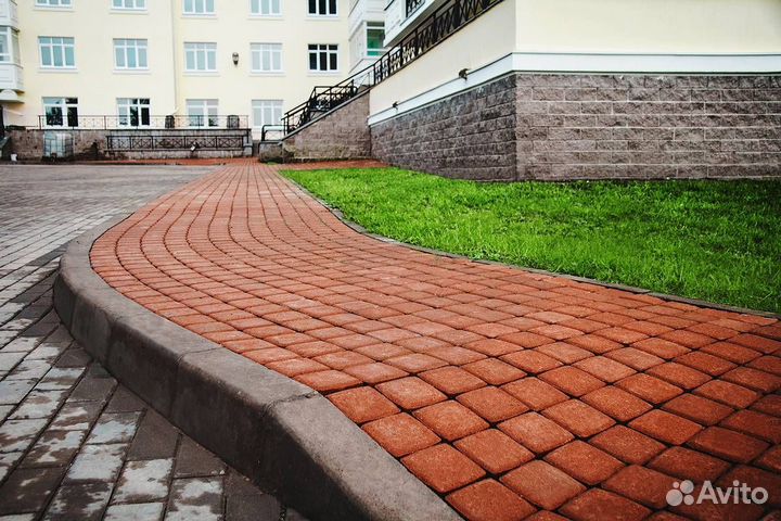 Укладка тротуарной плитки. Благоустройство