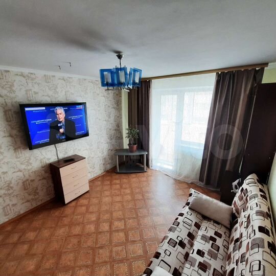 2-к. квартира, 57 м², 3/9 эт.