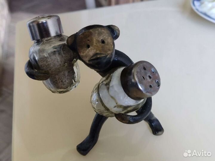 Бронзовая статуэтка