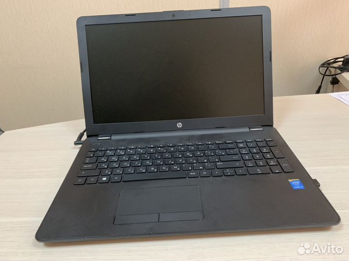 Продам ноутбук HP 15-bs703u (почти новый)
