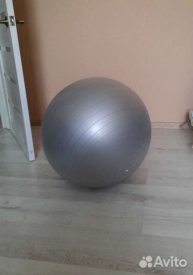 Гимнастический мяч фитбол
