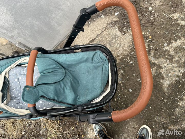 Коляска 3 в 1 с автолюлькой