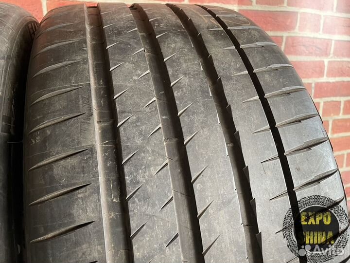 Michelin Pilot Sport 4 S 325/35 R22 и 285/40 R22 114Y